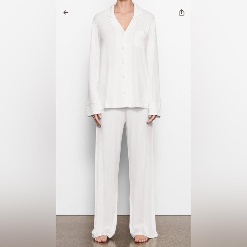 NWT Skims soft pajama set
